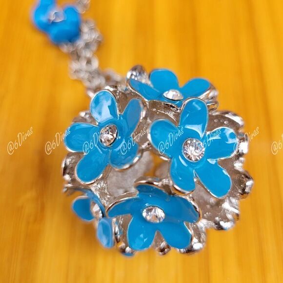 Statement Blue Flower Pendant Long Necklace - Picture 4 of 6